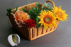 商务礼仪插花鲜花装扮男士礼服