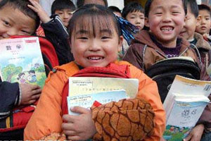 关注聚光灯外的教育