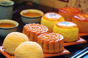 家庭佳节食品制作月饼