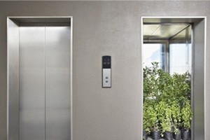 电梯里消失的女人