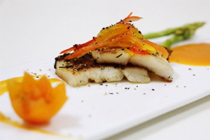 李莹 PK 大卫·比尔切斯（中）