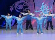 第九套广播体操_第六节 体转运动