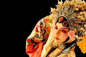 用光影魅力传承京剧国粹