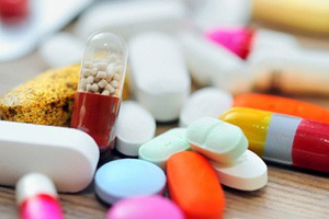 发现青蒿素中国特效药