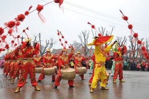 黄河边上的社火